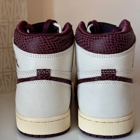 A Ma Maniere Air Jordan 1 High Top OG Size 9 - Picture 10 of 15
